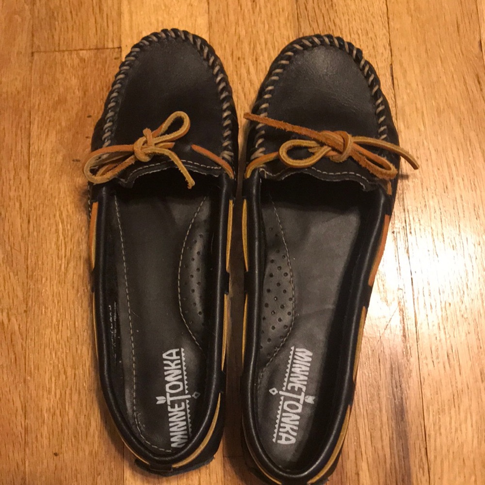 Minnetonka leather moccasins